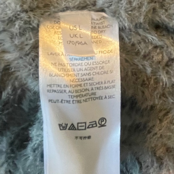 Urban Outfitters - Fuzzy Gray Wrap Sweater - Size Large - Picture 7 of 8